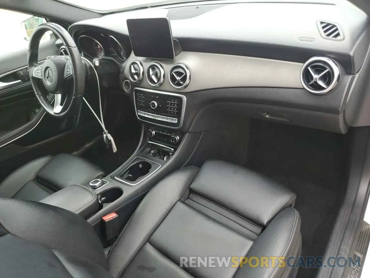 8 Photograph of a damaged car WDCTG4GB5KU011878 MERCEDES-BENZ GLA-CLASS 2019