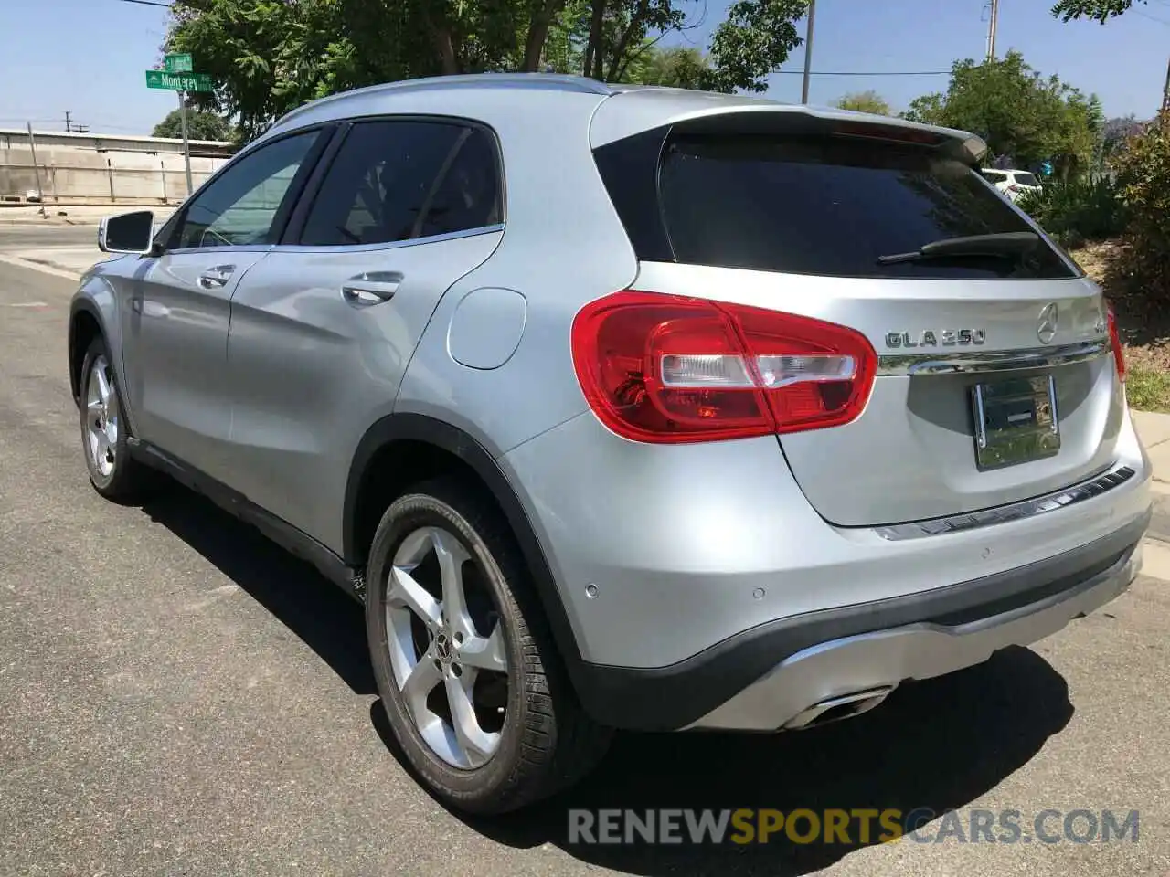 3 Photograph of a damaged car WDCTG4GB5KU020029 MERCEDES-BENZ GLA-CLASS 2019