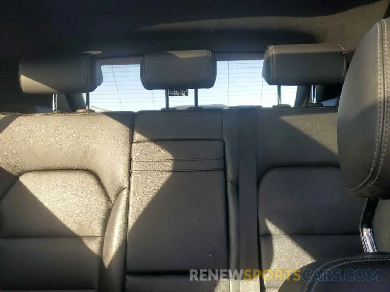 10 Photograph of a damaged car WDCTG4GB6KJ548499 MERCEDES-BENZ GLA-CLASS 2019
