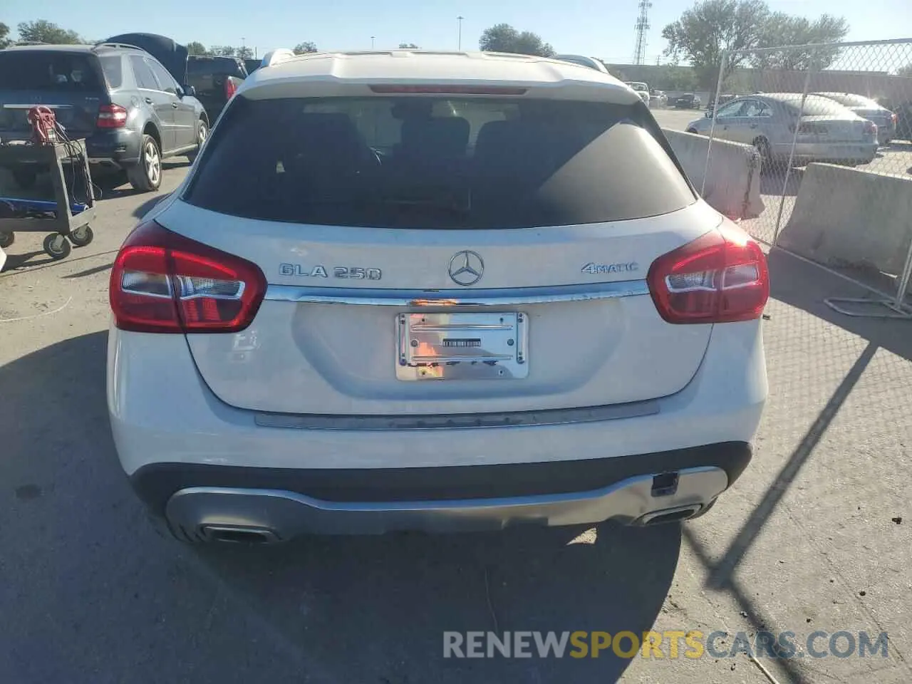 6 Photograph of a damaged car WDCTG4GB6KJ548499 MERCEDES-BENZ GLA-CLASS 2019