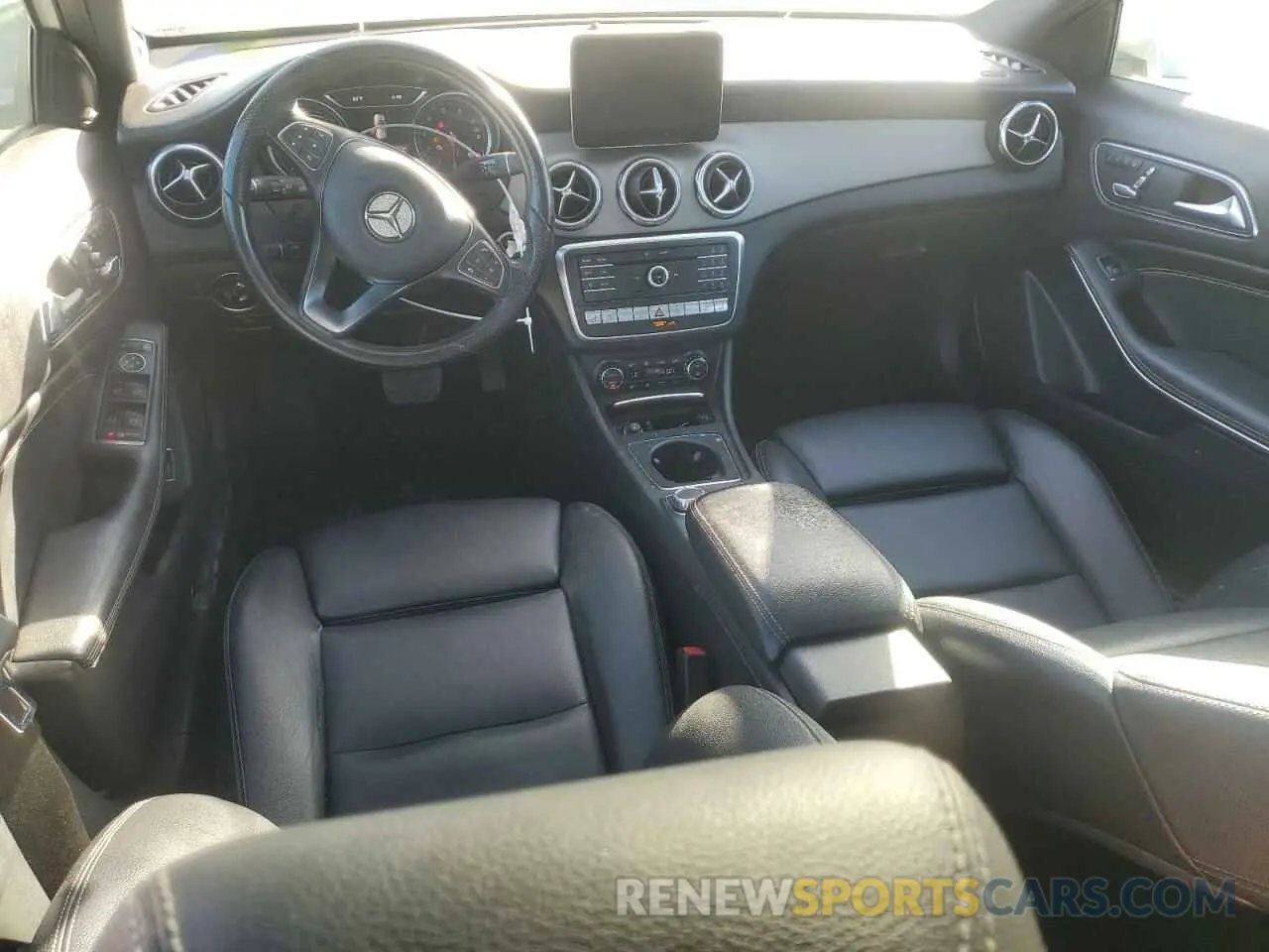 8 Photograph of a damaged car WDCTG4GB6KJ548499 MERCEDES-BENZ GLA-CLASS 2019