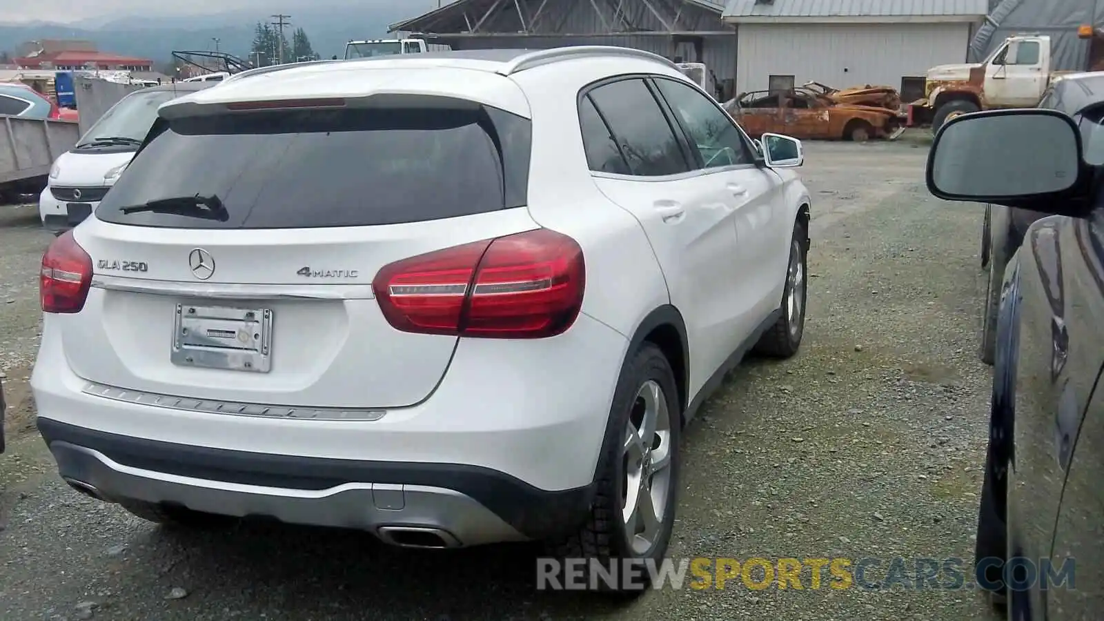 4 Photograph of a damaged car WDCTG4GB6KJ553802 MERCEDES-BENZ GLA-CLASS 2019