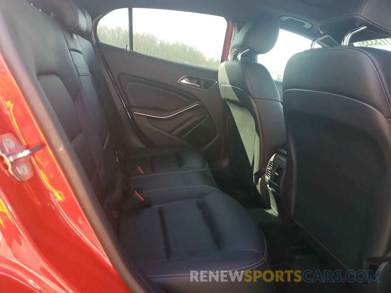 10 Photograph of a damaged car WDCTG4GB7KJ543571 MERCEDES-BENZ GLA-CLASS 2019