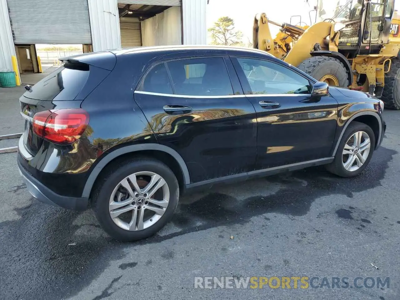 3 Photograph of a damaged car WDCTG4GB8KJ549086 MERCEDES-BENZ GLA-CLASS 2019