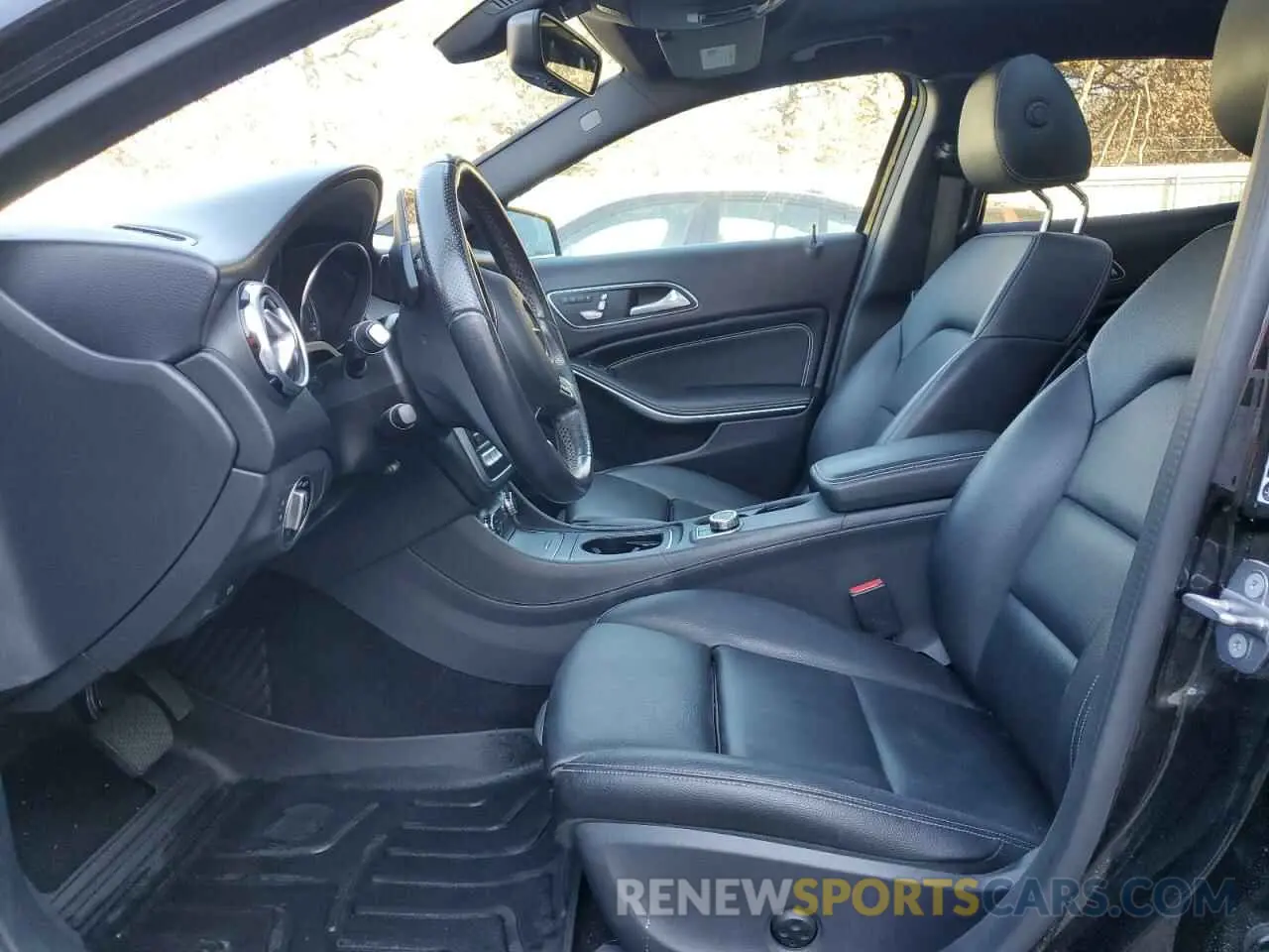 7 Photograph of a damaged car WDCTG4GB8KJ549086 MERCEDES-BENZ GLA-CLASS 2019