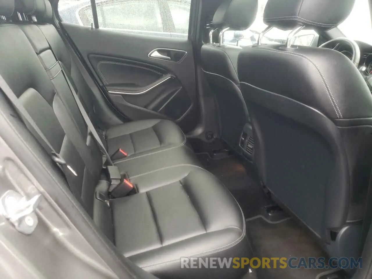 11 Photograph of a damaged car WDCTG4GB8KJ617404 MERCEDES-BENZ GLA-CLASS 2019