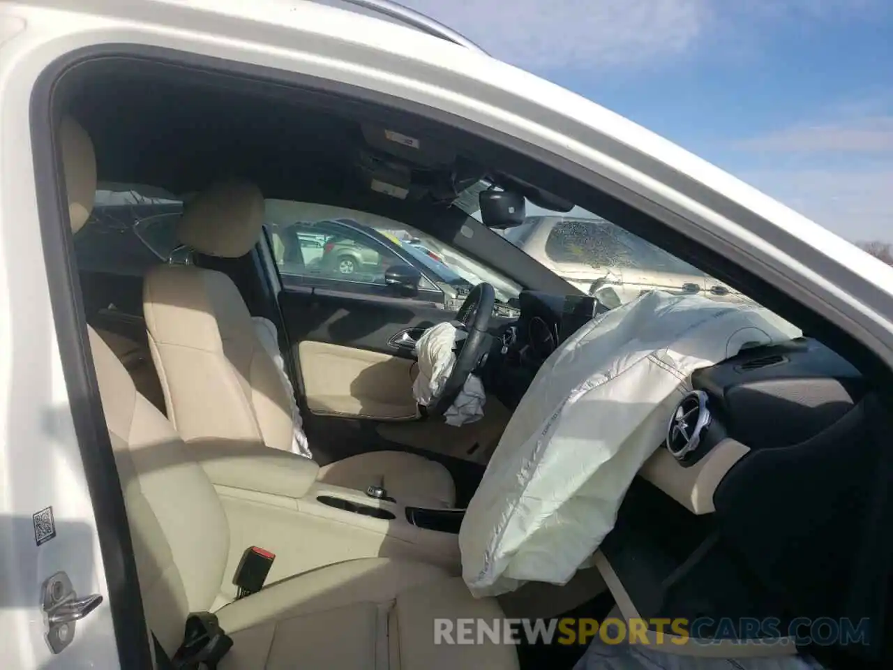 5 Photograph of a damaged car WDCTG4GB8KJ624563 MERCEDES-BENZ GLA-CLASS 2019