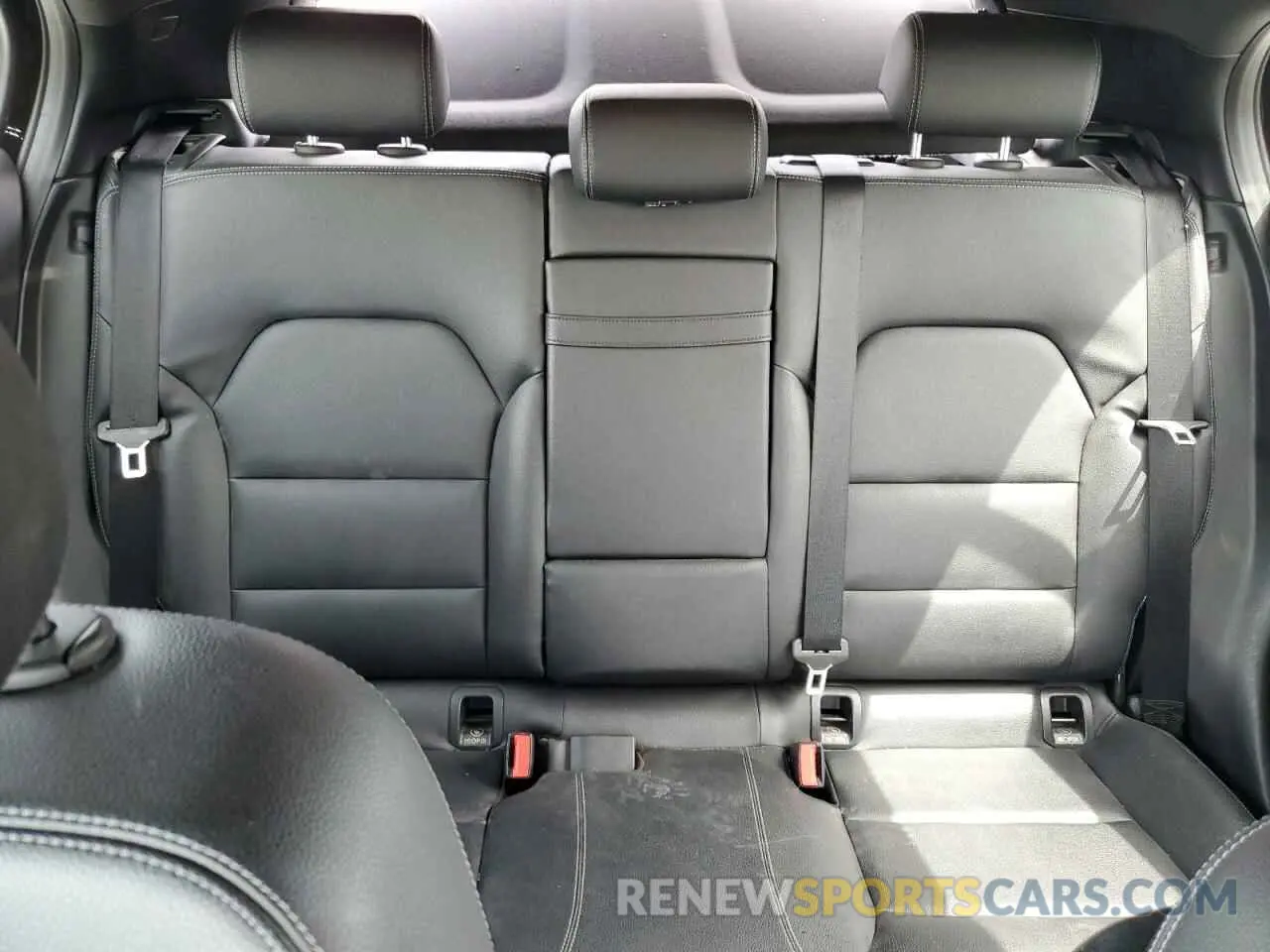 10 Photograph of a damaged car WDCTG4GB9KJ580895 MERCEDES-BENZ GLA-CLASS 2019