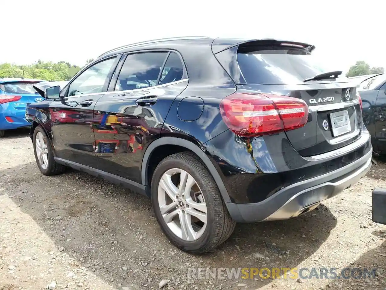 3 Photograph of a damaged car WDCTG4GB9KU017800 MERCEDES-BENZ GLA-CLASS 2019