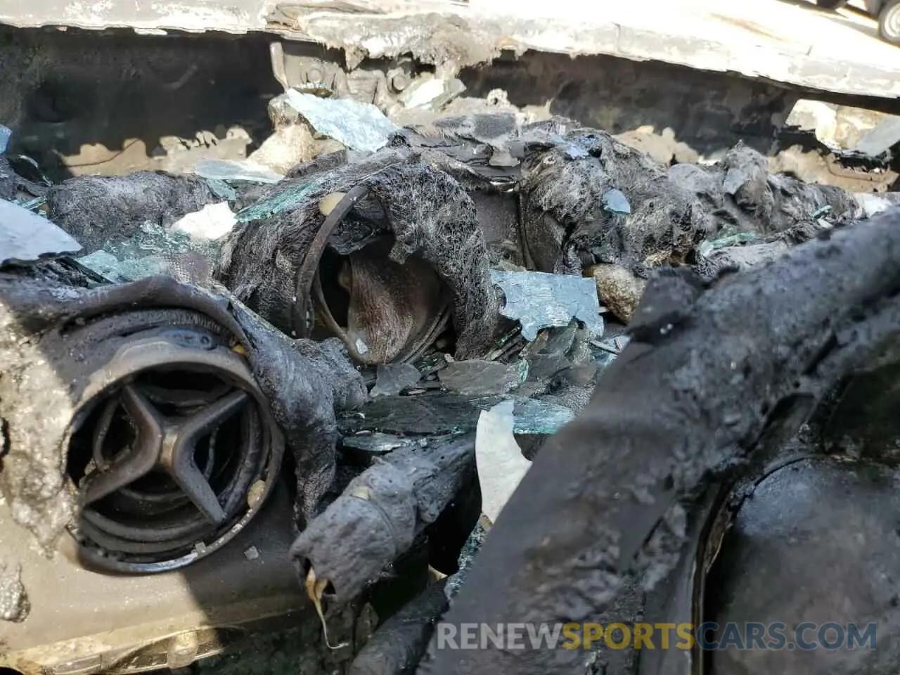 9 Photograph of a damaged car WDCTG4GBXKU004649 MERCEDES-BENZ GLA-CLASS 2019