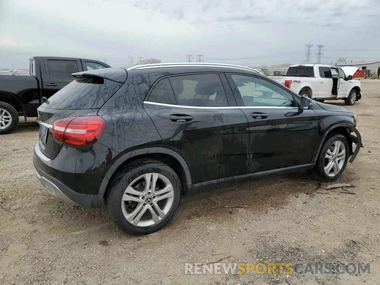 3 Photograph of a damaged car W1NTG4EB6LU040356 MERCEDES-BENZ GLA-CLASS 2020