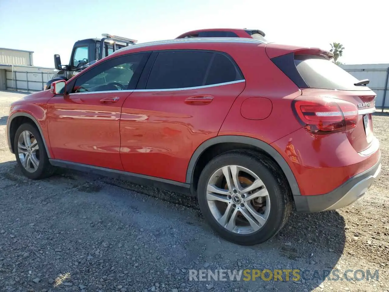 2 Photograph of a damaged car W1NTG4EB7LU029205 MERCEDES-BENZ GLA-CLASS 2020