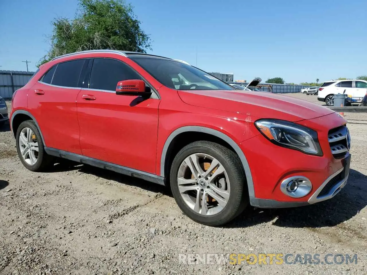 4 Photograph of a damaged car W1NTG4EB7LU029205 MERCEDES-BENZ GLA-CLASS 2020