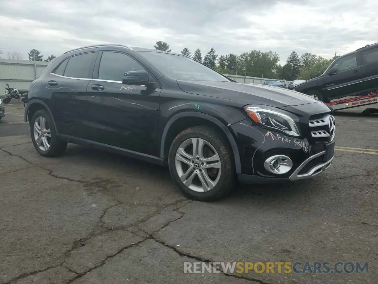 4 Photograph of a damaged car W1NTG4GB3LU031126 MERCEDES-BENZ GLA-CLASS 2020