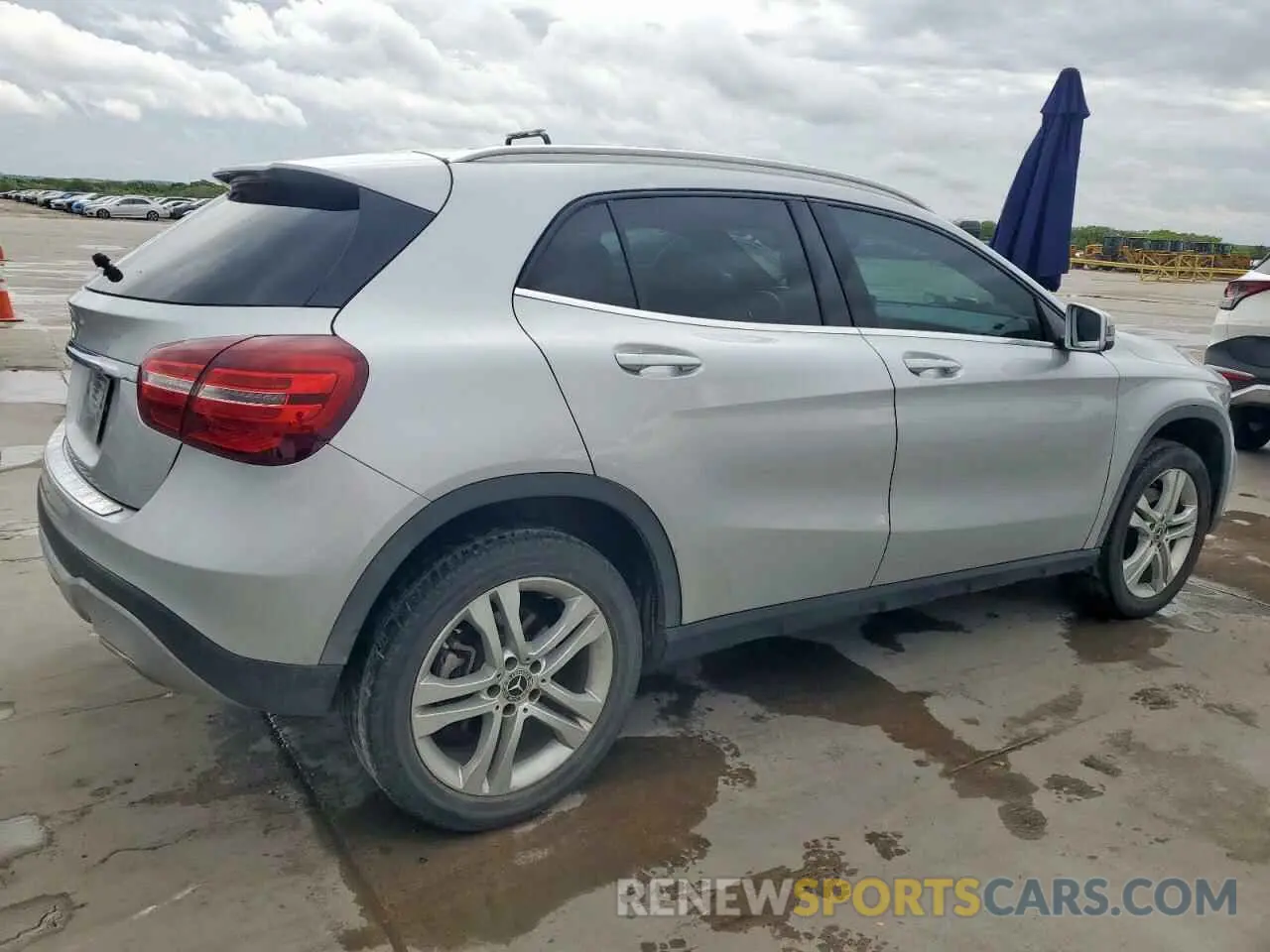 3 Photograph of a damaged car WDCTG4EB3LJ658737 MERCEDES-BENZ GLA-CLASS 2020