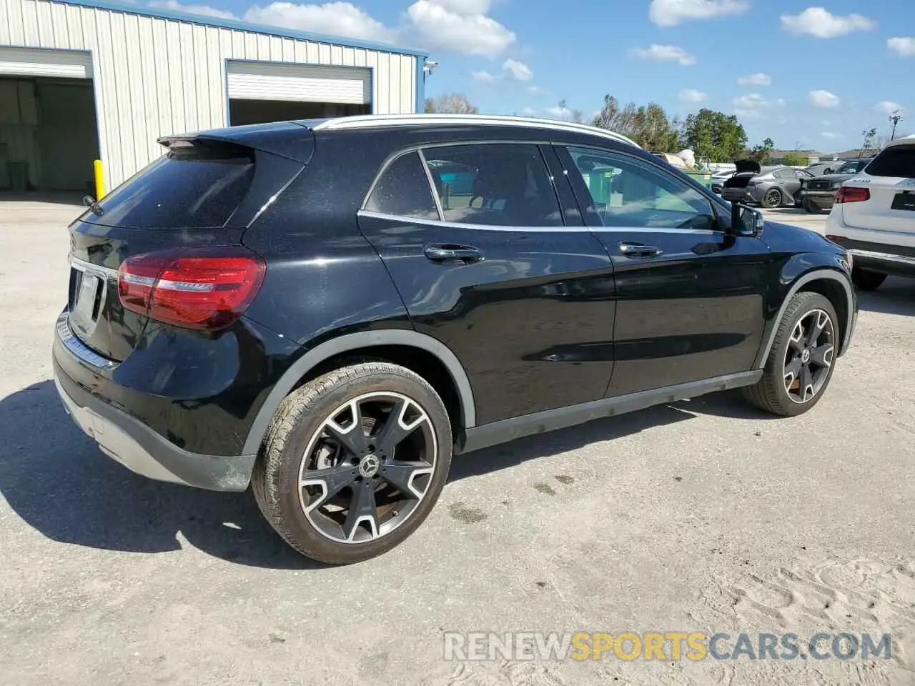 3 Photograph of a damaged car WDCTG4EB6LU022408 MERCEDES-BENZ GLA-CLASS 2020