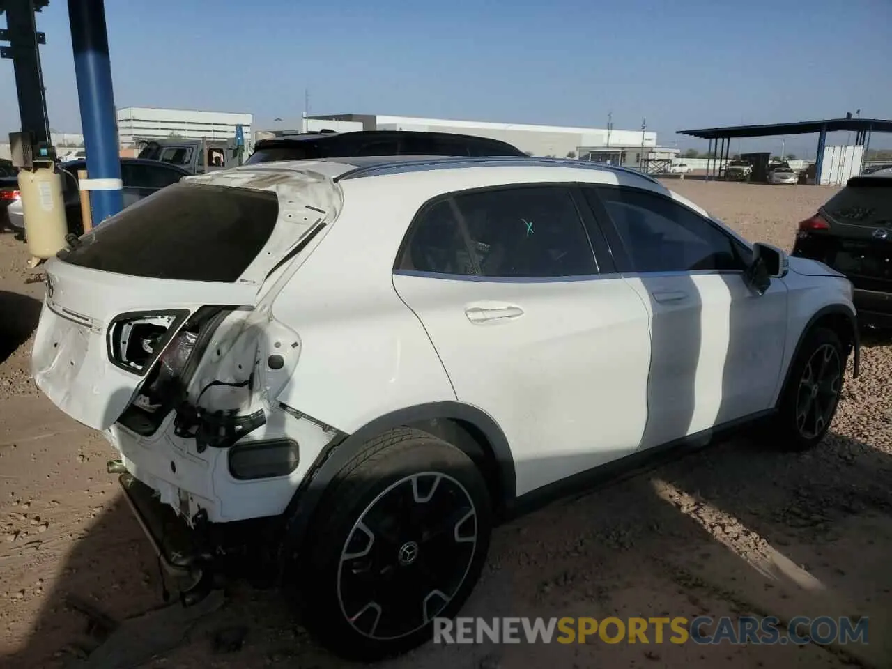 3 Photograph of a damaged car WDCTG4EB8LJ657244 MERCEDES-BENZ GLA-CLASS 2020