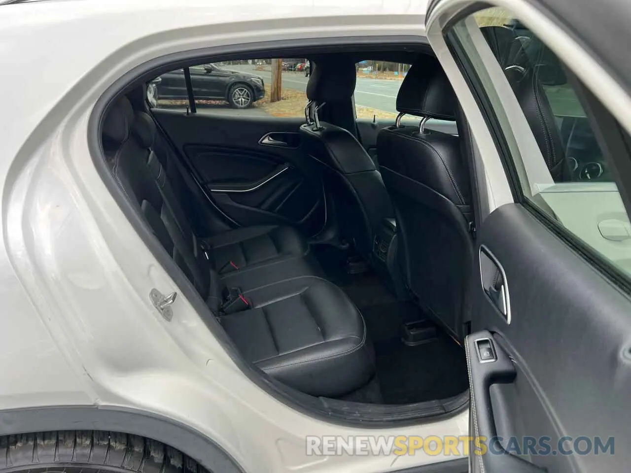 6 Photograph of a damaged car WDCTG4GB5LJ665475 MERCEDES-BENZ GLA-CLASS 2020