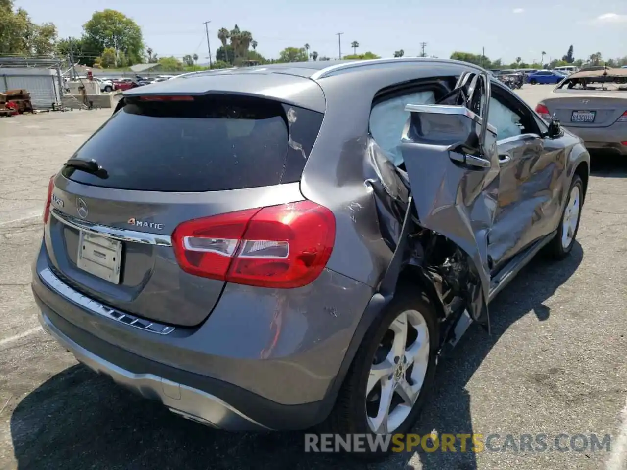 4 Photograph of a damaged car WDCTG4GB6LJ677148 MERCEDES-BENZ GLA-CLASS 2020