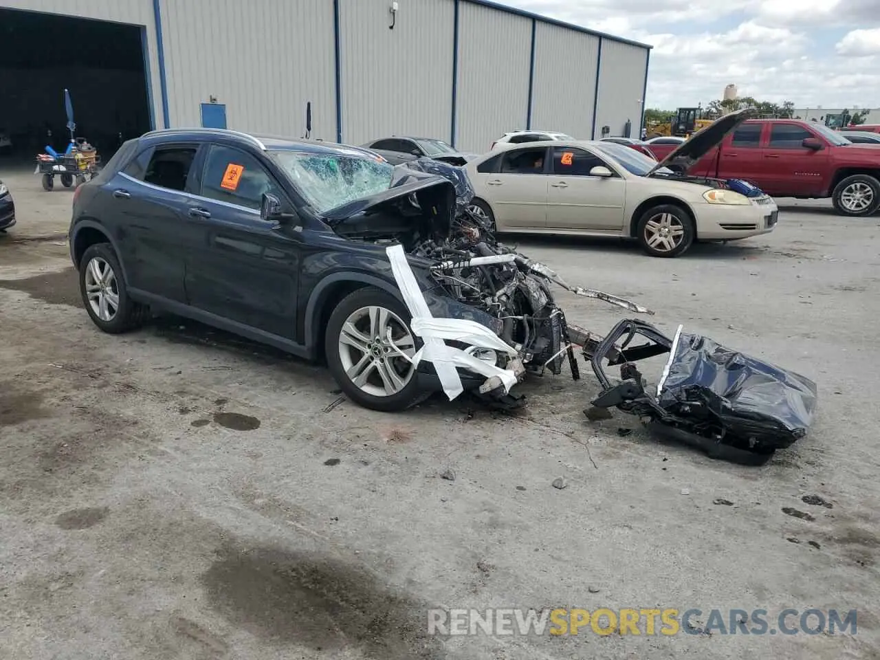 4 Photograph of a damaged car WDCTG4GB8LJ686806 MERCEDES-BENZ GLA-CLASS 2020