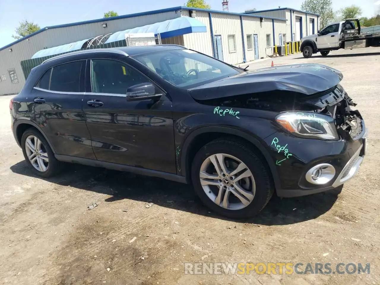 4 Photograph of a damaged car WDCTG4GB9LU022268 MERCEDES-BENZ GLA-CLASS 2020