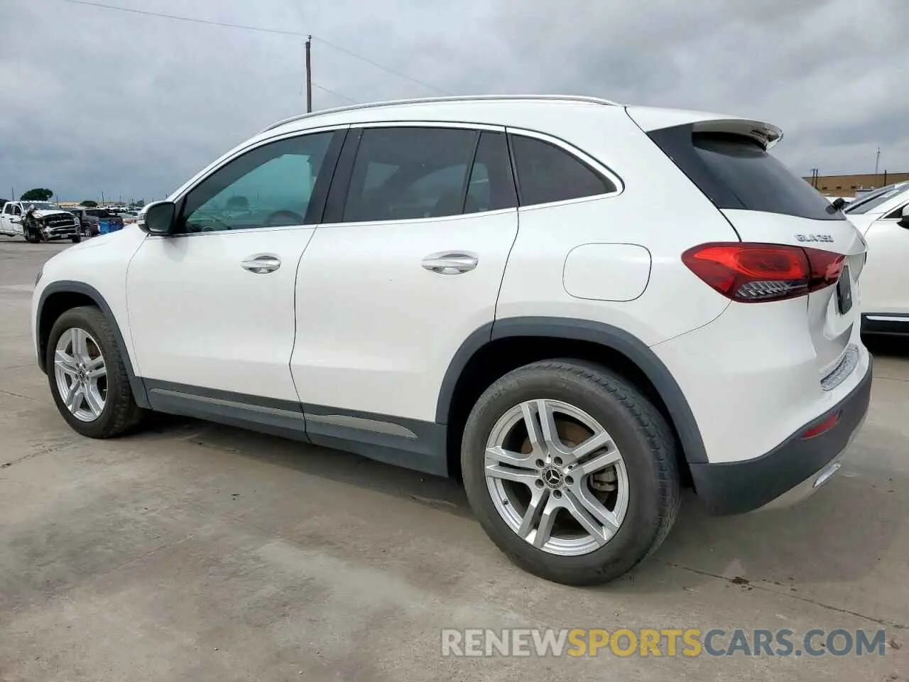 2 Photograph of a damaged car W1N4N4GB2MJ117637 MERCEDES-BENZ GLA-CLASS 2021