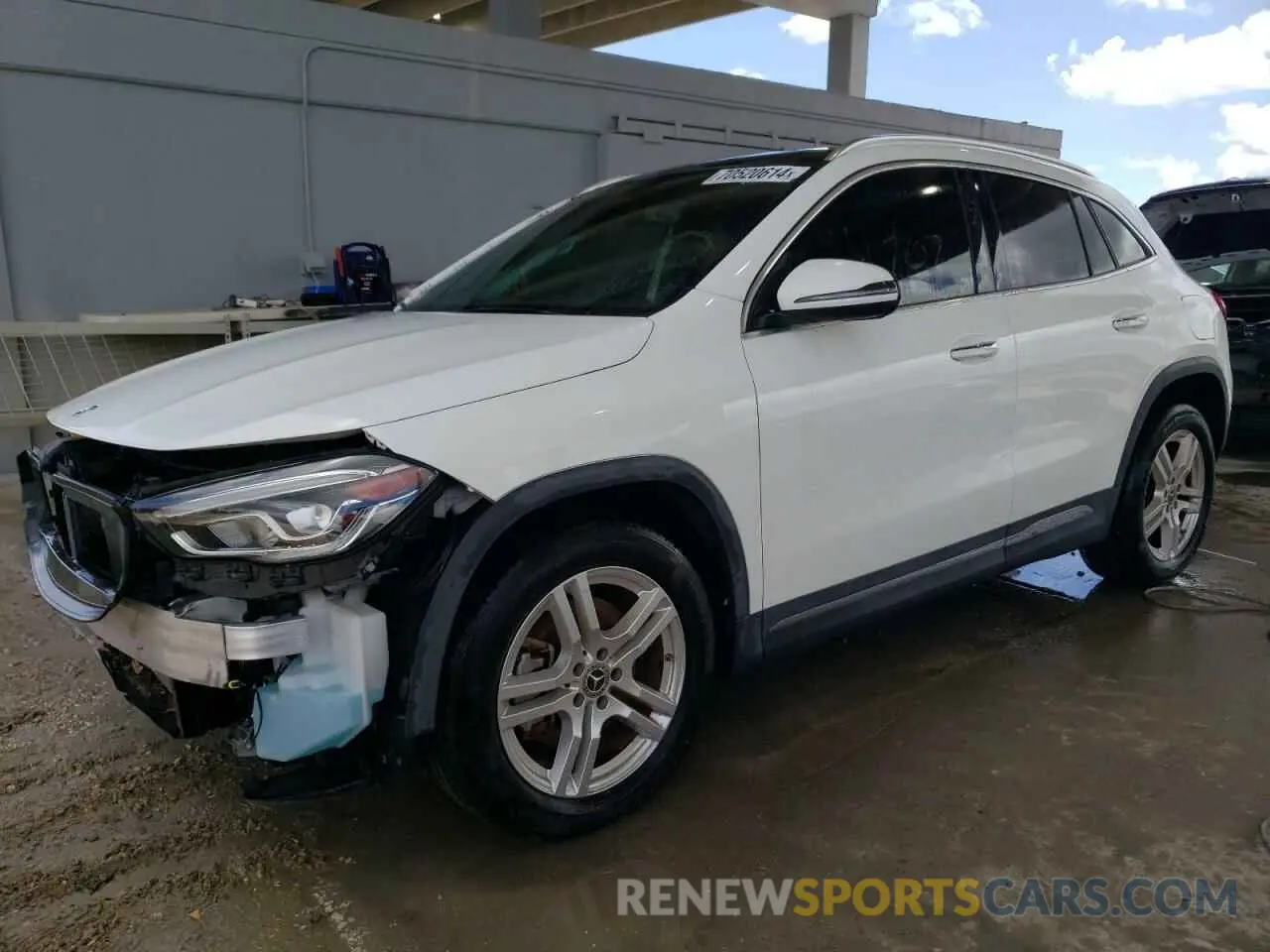 1 Photograph of a damaged car W1N4N4GB4MJ160456 MERCEDES-BENZ GLA-CLASS 2021