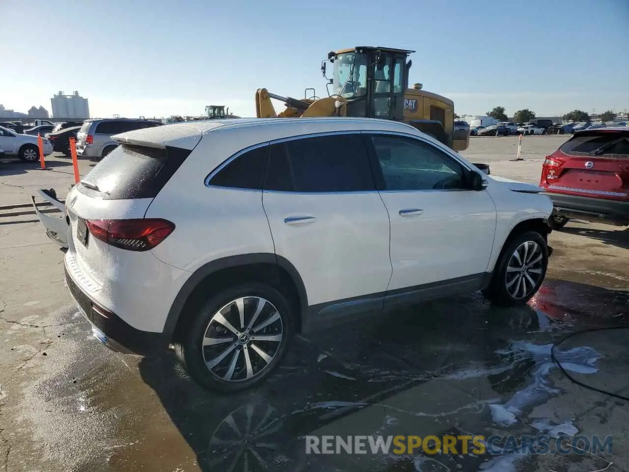 3 Photograph of a damaged car W1N4N4GB4MJ192243 MERCEDES-BENZ GLA-CLASS 2021