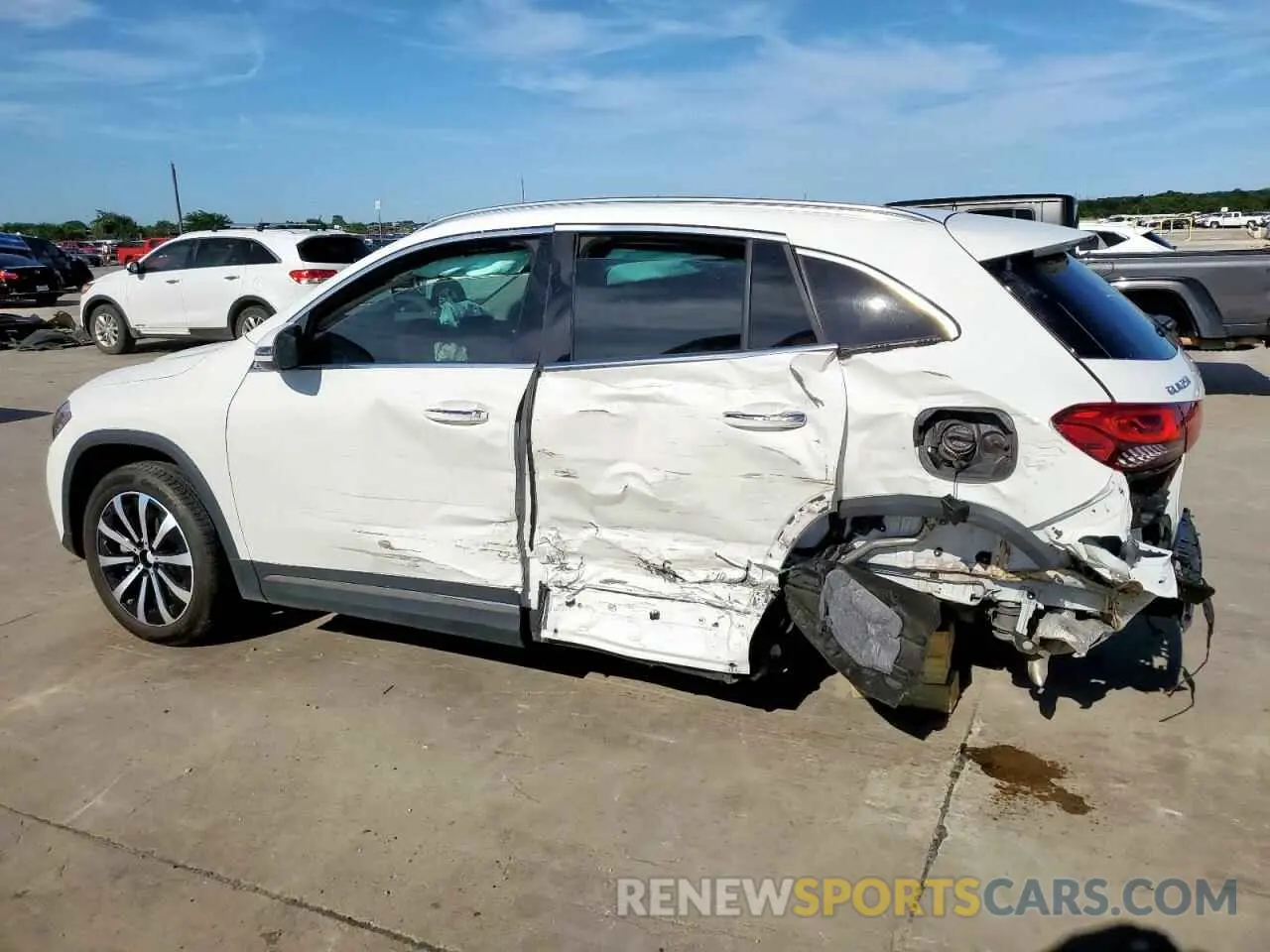 2 Photograph of a damaged car W1N4N4GB4MJ213348 MERCEDES-BENZ GLA-CLASS 2021