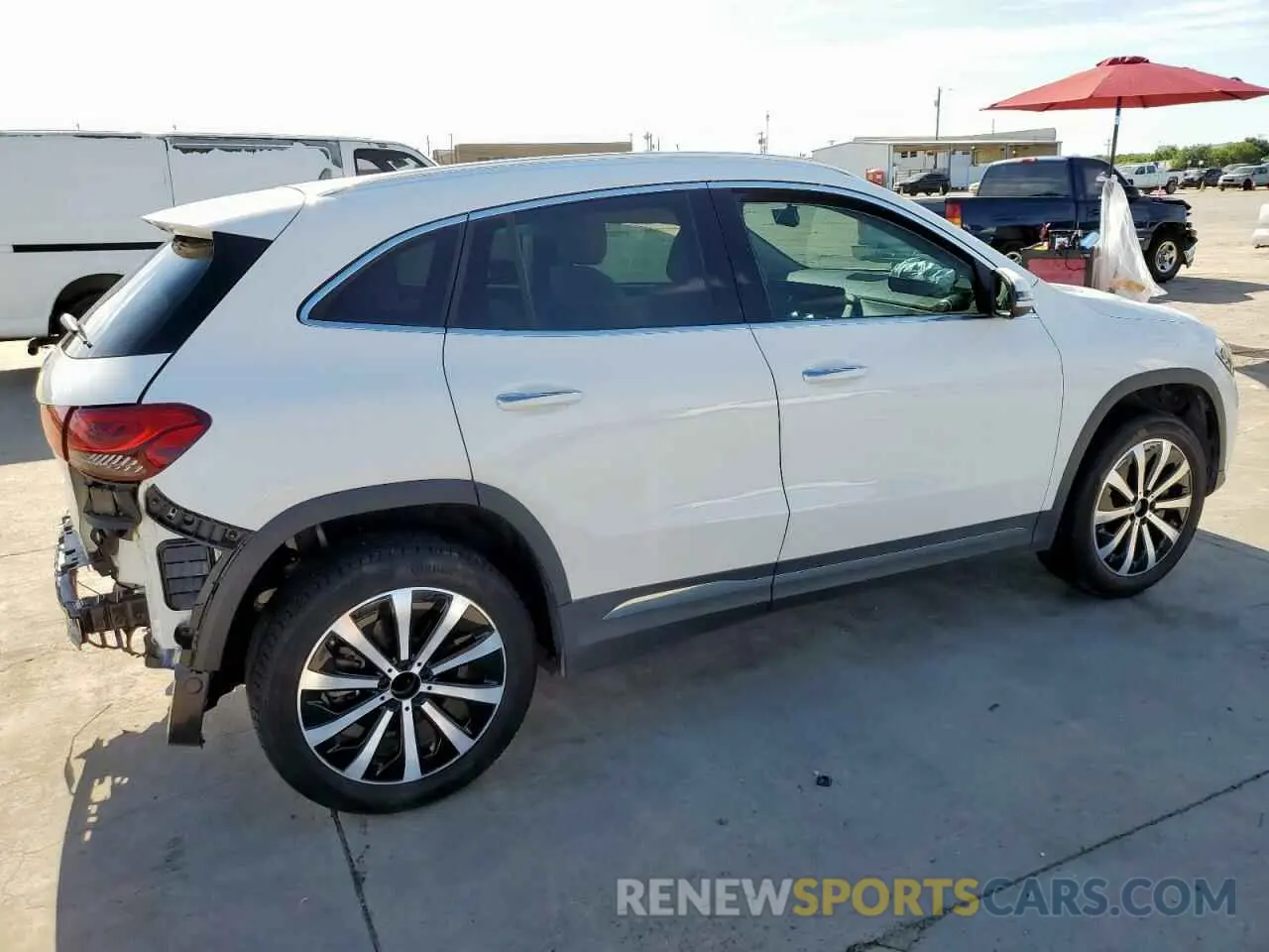 3 Photograph of a damaged car W1N4N4GB4MJ213348 MERCEDES-BENZ GLA-CLASS 2021