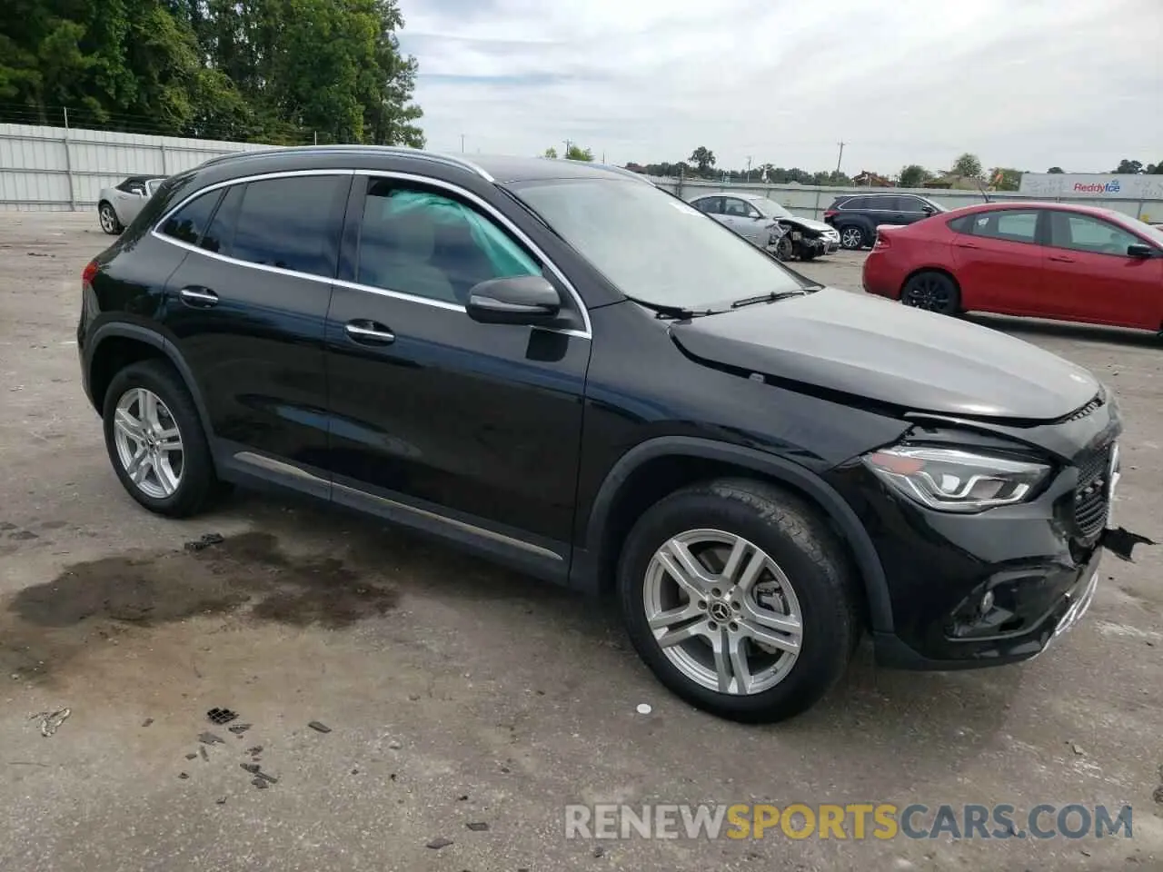 4 Photograph of a damaged car W1N4N4GB4MJ237679 MERCEDES-BENZ GLA-CLASS 2021