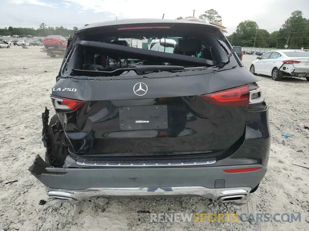 6 Photograph of a damaged car W1N4N4GB7MJ202134 MERCEDES-BENZ GLA-CLASS 2021