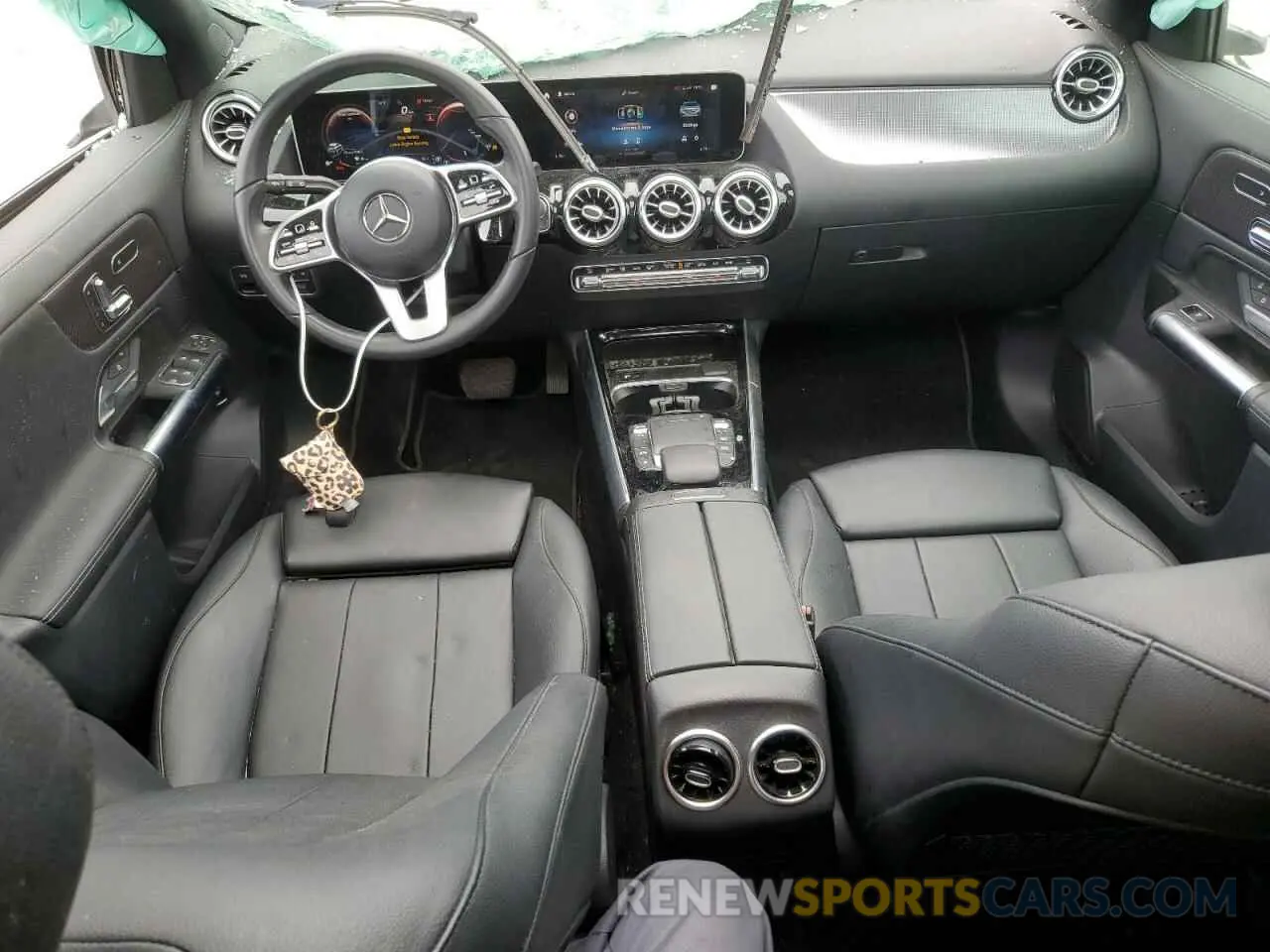 8 Photograph of a damaged car W1N4N4GB7MJ202134 MERCEDES-BENZ GLA-CLASS 2021