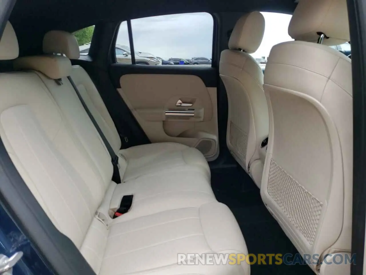 11 Photograph of a damaged car W1N4N4GB8MJ151050 MERCEDES-BENZ GLA-CLASS 2021