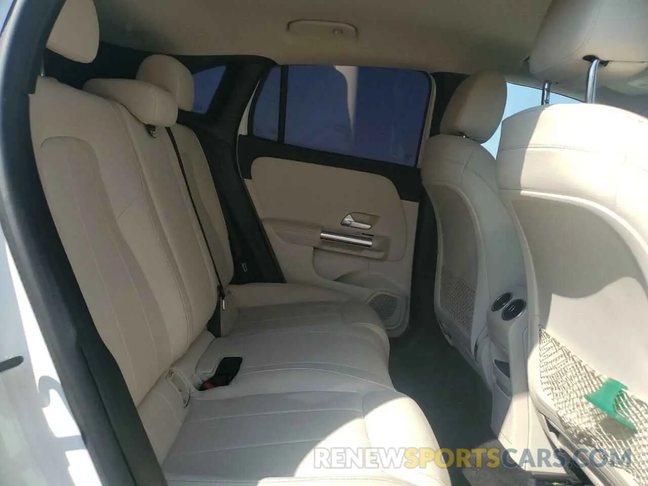 11 Photograph of a damaged car W1N4N4GB8MJ228290 MERCEDES-BENZ GLA-CLASS 2021