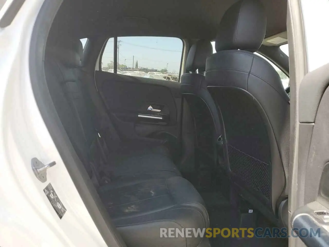11 Photograph of a damaged car W1N4N4GB9MJ125282 MERCEDES-BENZ GLA-CLASS 2021