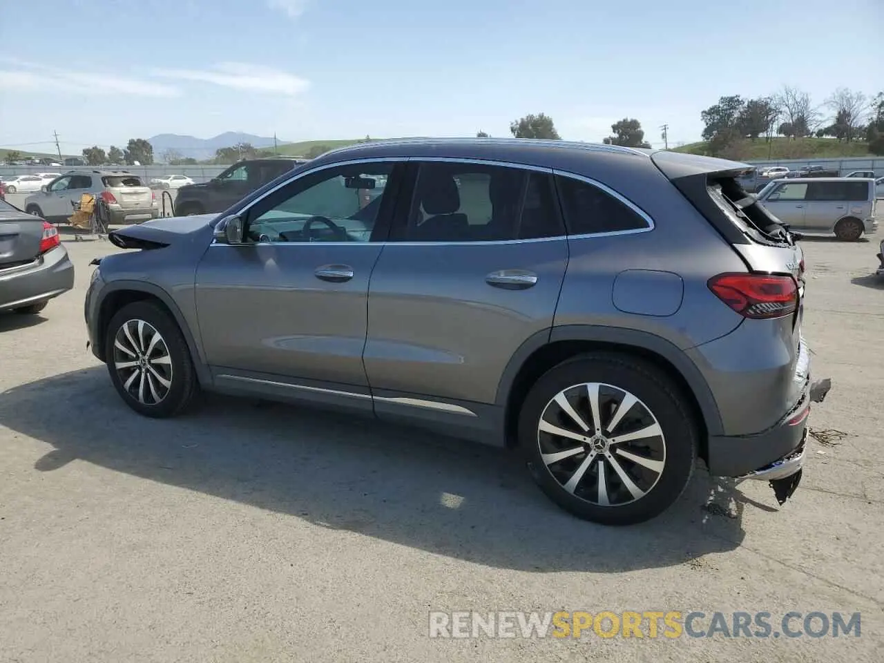 2 Photograph of a damaged car W1N4N4GBXMJ201673 MERCEDES-BENZ GLA-CLASS 2021