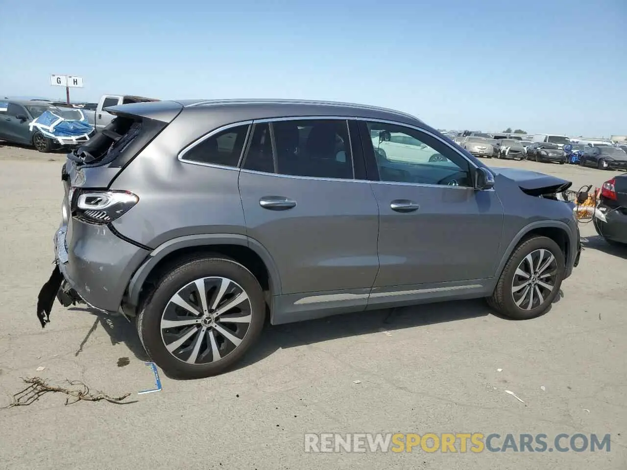3 Photograph of a damaged car W1N4N4GBXMJ201673 MERCEDES-BENZ GLA-CLASS 2021