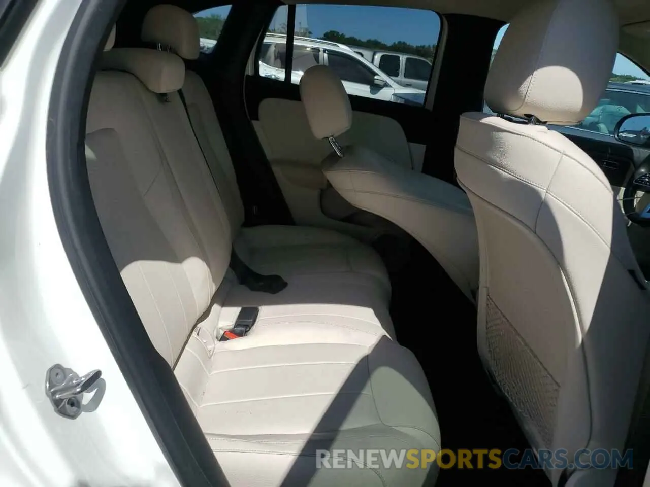 11 Photograph of a damaged car W1N4N4GBXMJ211510 MERCEDES-BENZ GLA-CLASS 2021