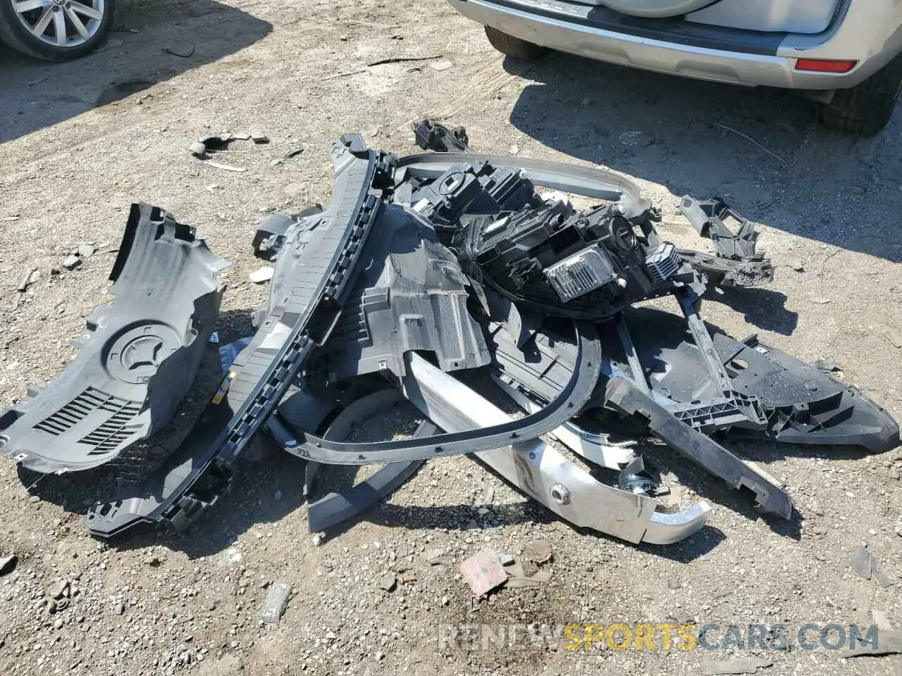 13 Photograph of a damaged car W1N4N4GBXMJ211510 MERCEDES-BENZ GLA-CLASS 2021