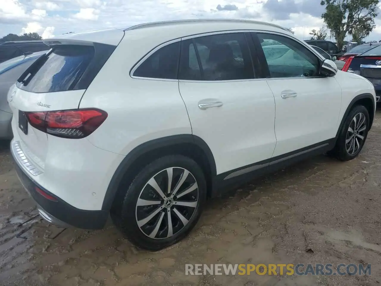 3 Photograph of a damaged car W1N4N4HB0MJ210977 MERCEDES-BENZ GLA-CLASS 2021