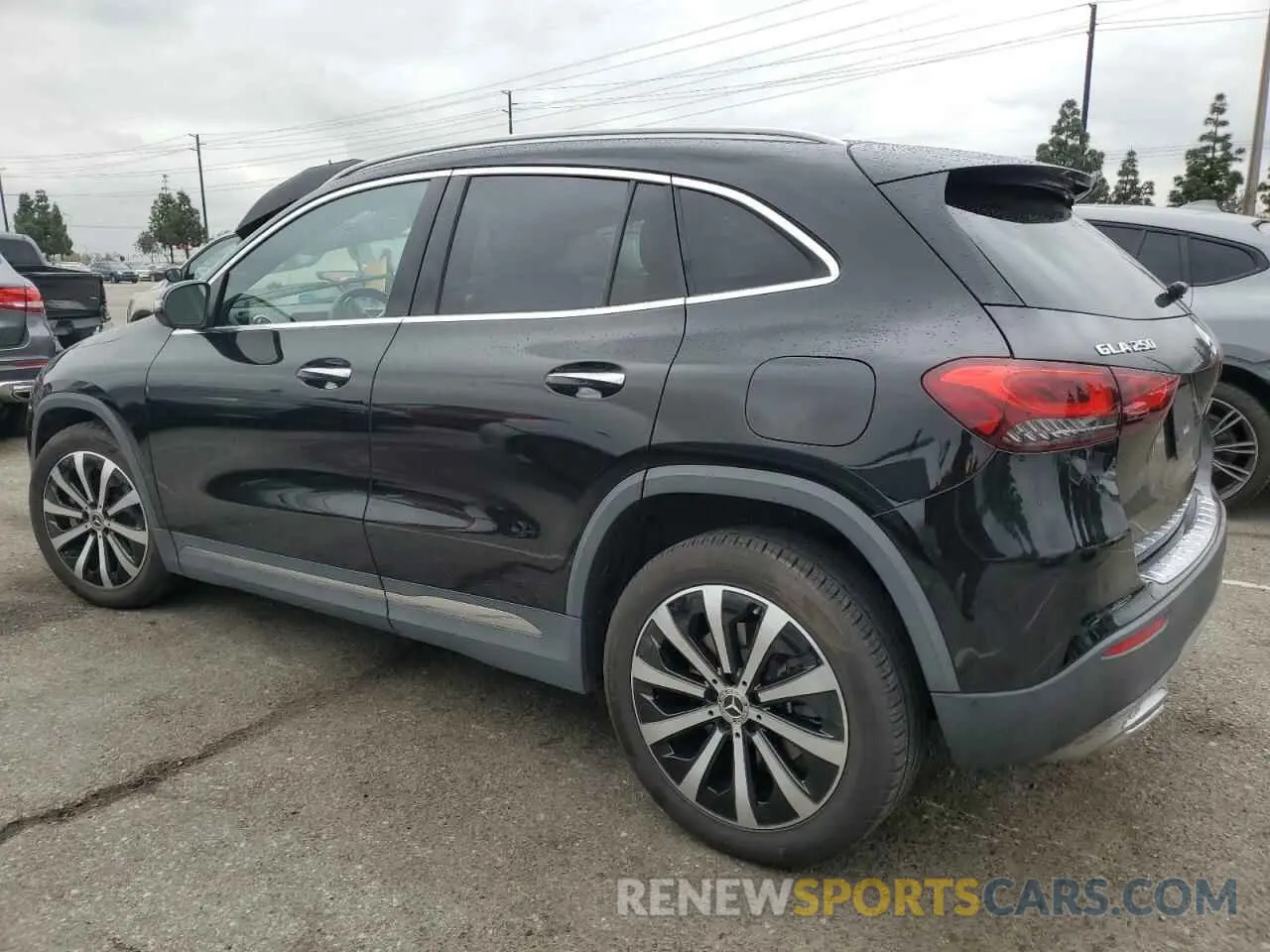 2 Photograph of a damaged car W1N4N4HB0MJ250492 MERCEDES-BENZ GLA-CLASS 2021