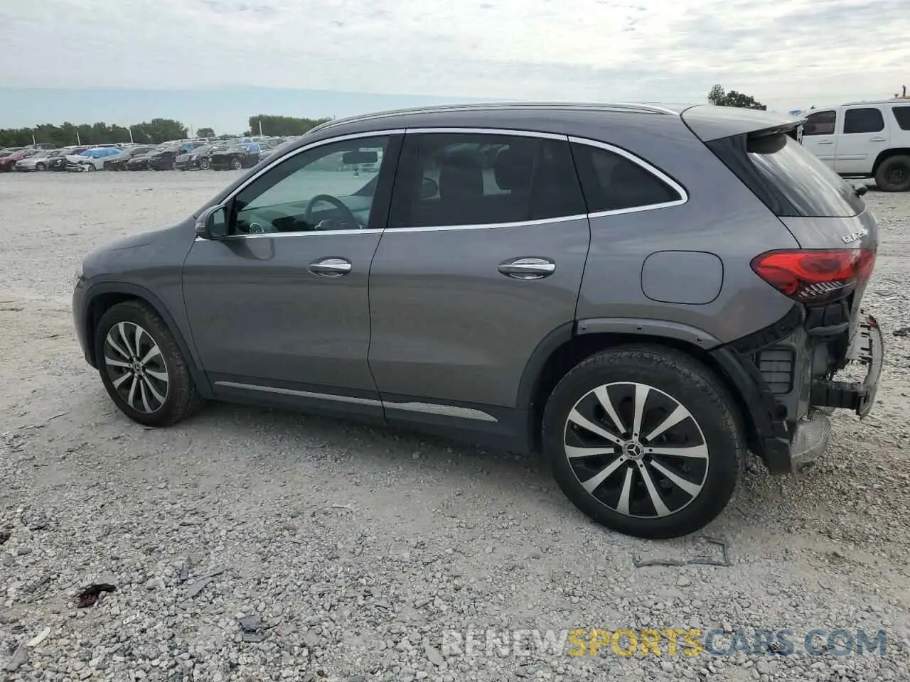 2 Photograph of a damaged car W1N4N4HB1MJ115117 MERCEDES-BENZ GLA-CLASS 2021