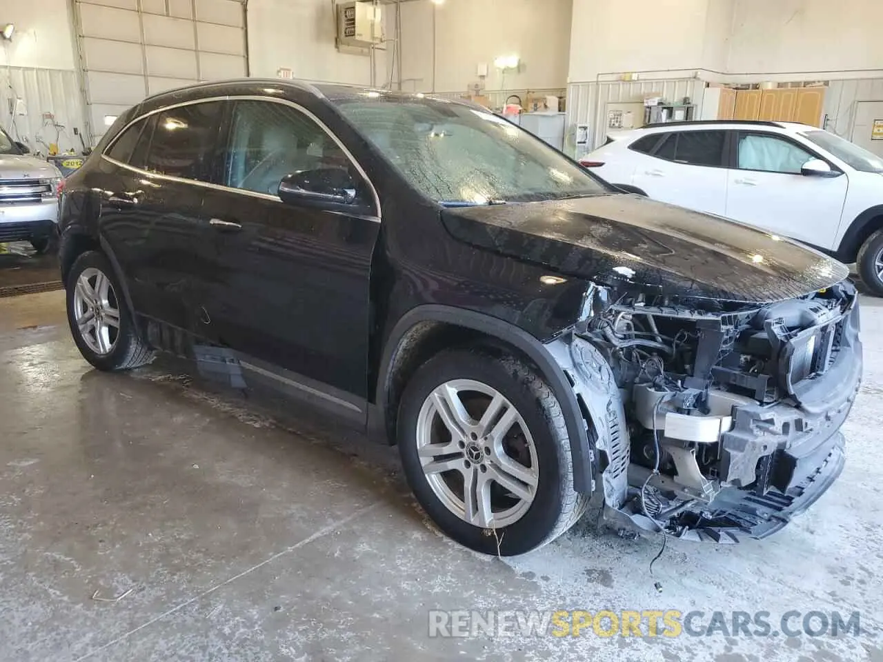 4 Photograph of a damaged car W1N4N4HB3MJ162987 MERCEDES-BENZ GLA-CLASS 2021
