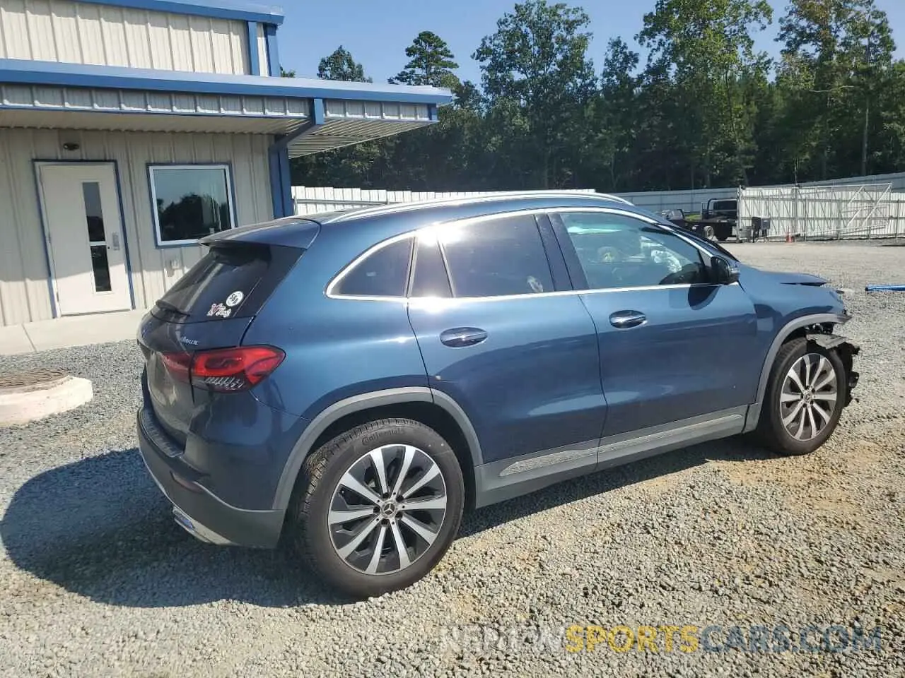 3 Photograph of a damaged car W1N4N4HB5MJ155958 MERCEDES-BENZ GLA-CLASS 2021