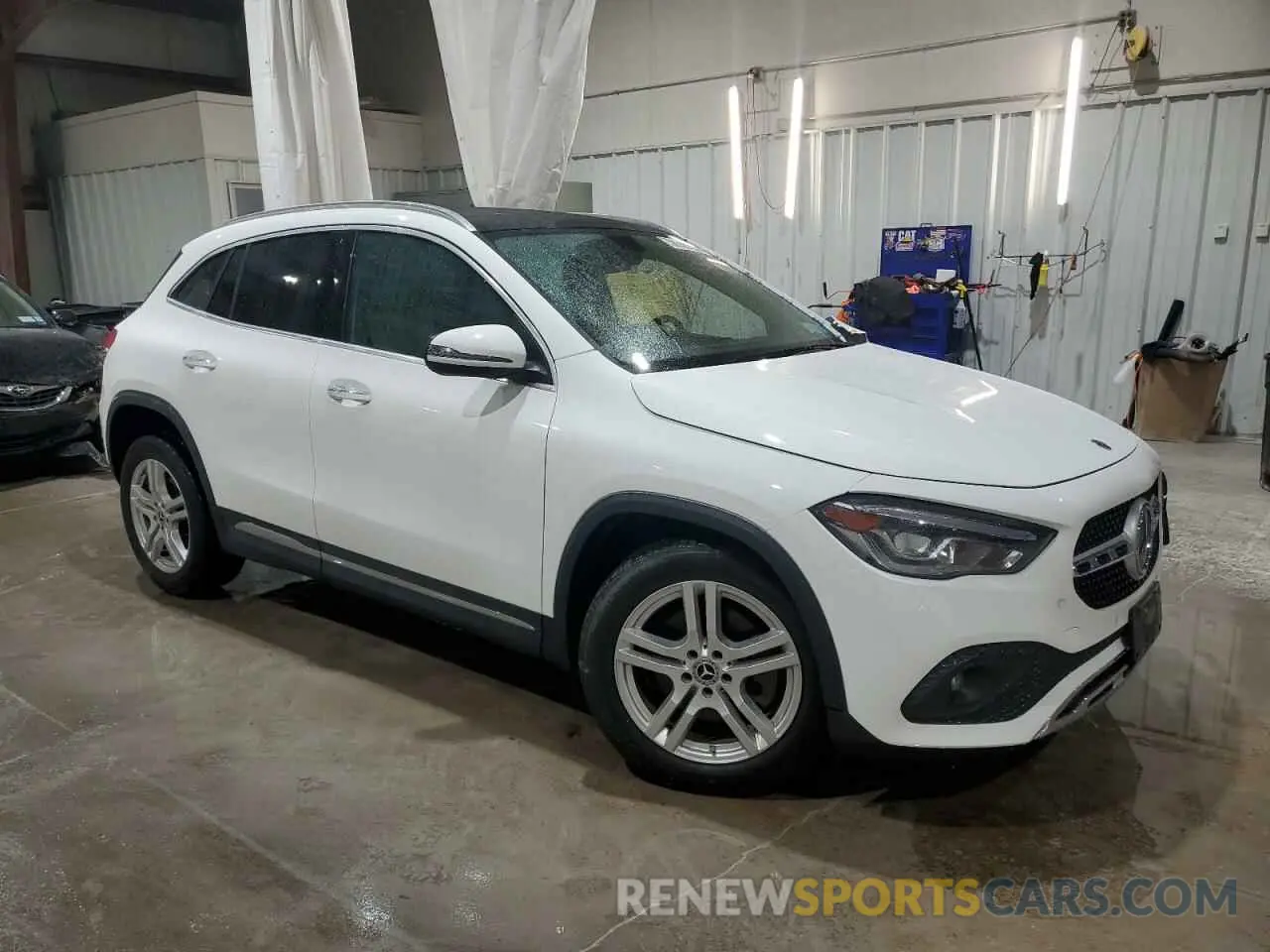 4 Photograph of a damaged car W1N4N4HB9MJ272975 MERCEDES-BENZ GLA-CLASS 2021