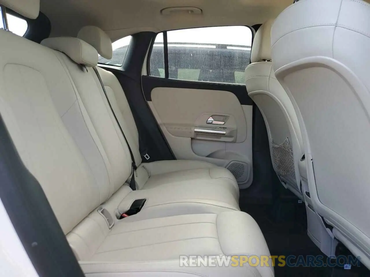 11 Photograph of a damaged car W1N4N4HBXMJ146611 MERCEDES-BENZ GLA-CLASS 2021