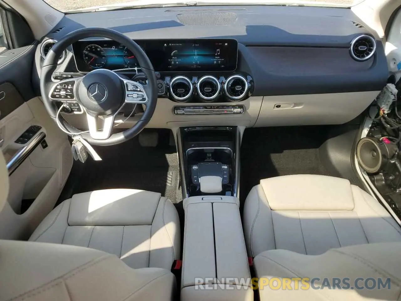 8 Photograph of a damaged car W1N4N4HBXMJ272662 MERCEDES-BENZ GLA-CLASS 2021