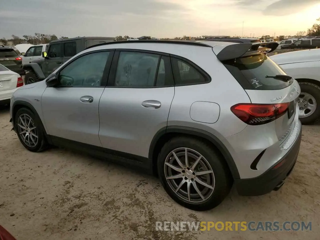 2 Photograph of a damaged car W1N4N5BB0MJ170298 MERCEDES-BENZ GLA-CLASS 2021