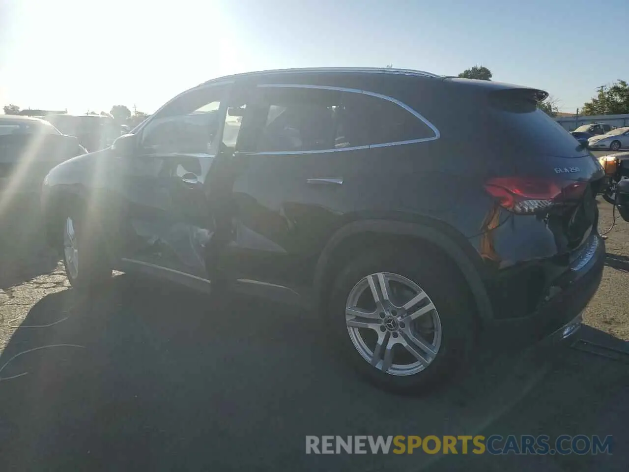 2 Photograph of a damaged car W1N4N4GB1NJ395611 MERCEDES-BENZ GLA-CLASS 2022
